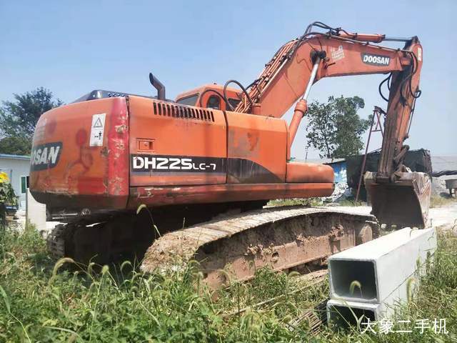 斗山 DH225LC-7 挖掘机