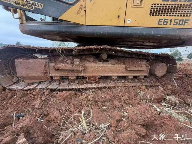 山东临工 E6135F 挖掘机