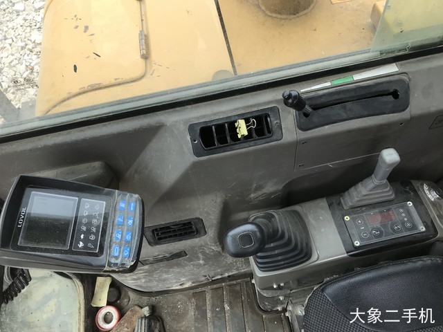 雷沃重工 FR60E 挖掘机