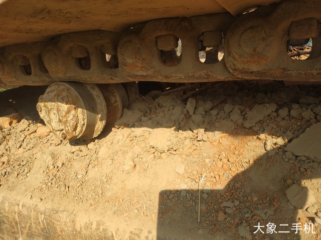 龙工 LG6225 挖掘机