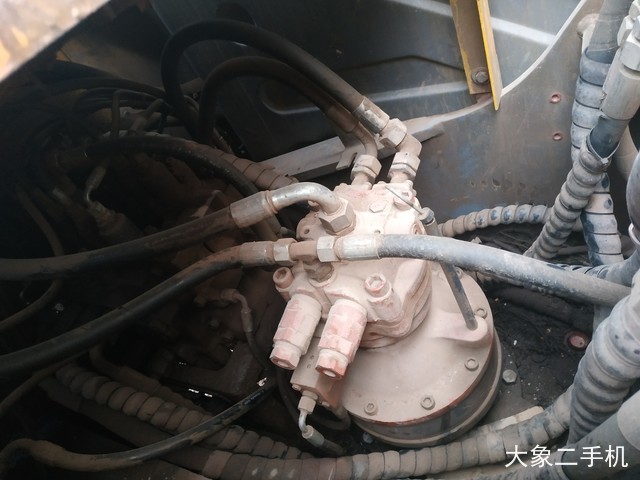 徐工 XE135B 挖掘机