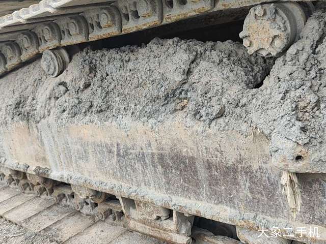 小松 PC200-8 挖掘机