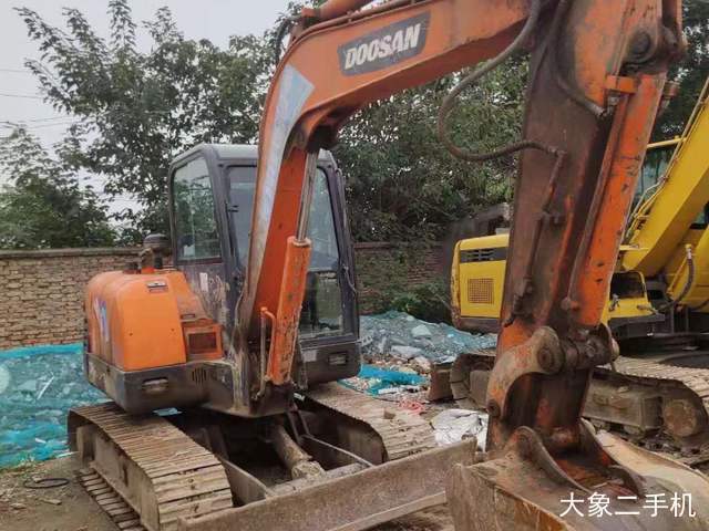 斗山 DH60-7 挖掘机