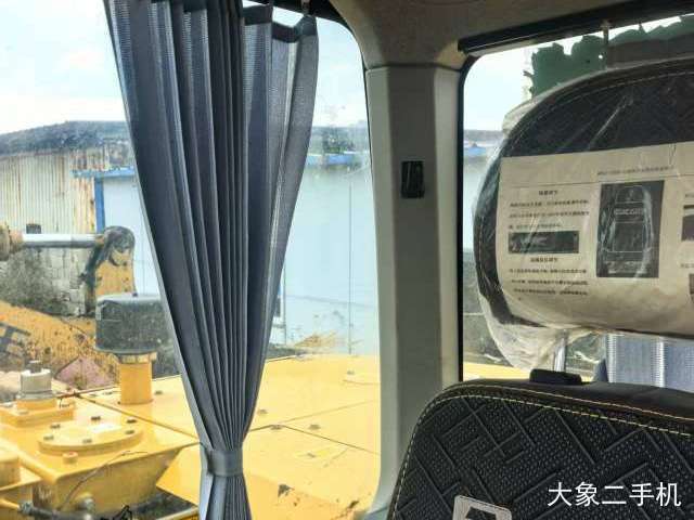 徐工 XE75G 挖掘机