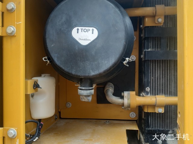 三一重工 SY215C-10 挖掘机