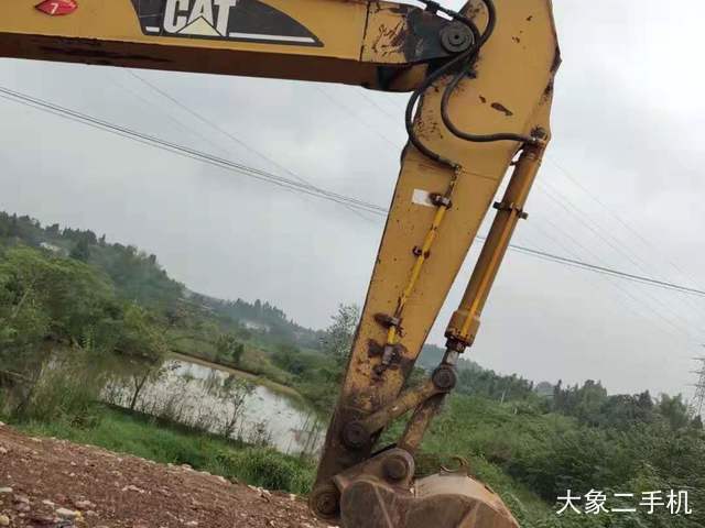 卡特彼勒 320C 挖掘机