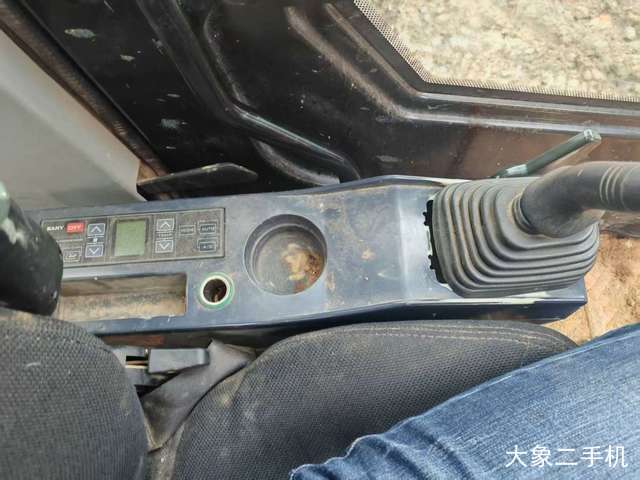 三一重工 SY225C 挖掘机