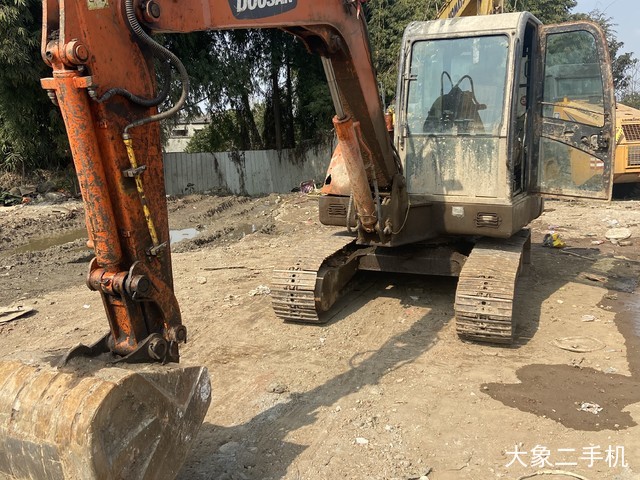 斗山 DH60-7 挖掘机