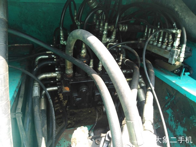 神钢 SK250-8 挖掘机