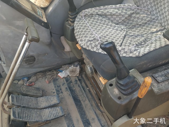 厦工 XG822LC 挖掘机