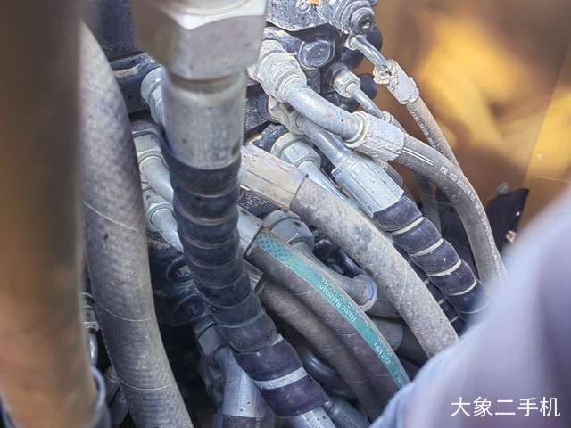 徐工 XE75G 挖掘机