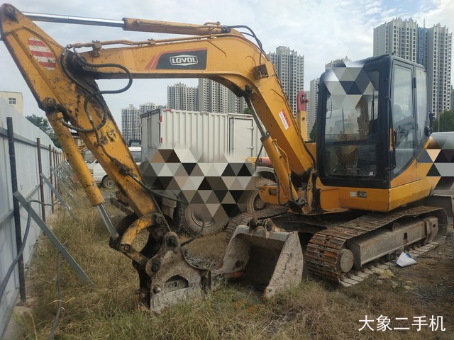 雷沃重工 FR65V8 挖掘机