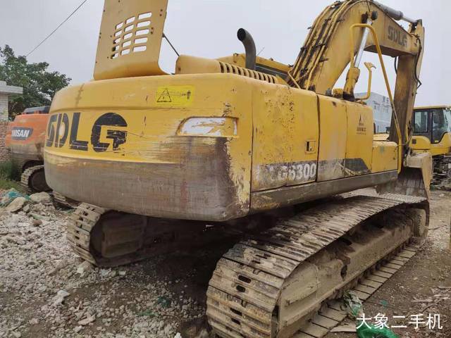 山东临工 LG6300 挖掘机