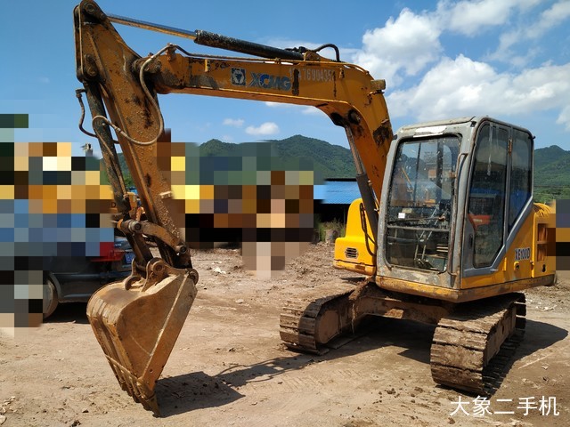 徐工 XE80 挖掘机