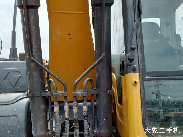 徐工 XE135D 挖掘机