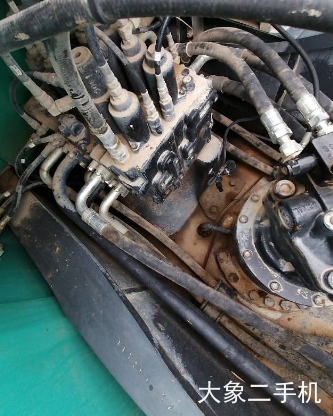 神钢 SK200-8 挖掘机