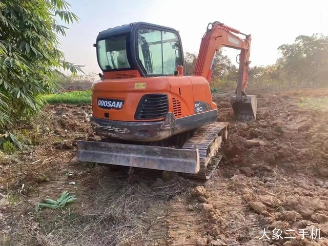 斗山 DH60-7 挖掘机