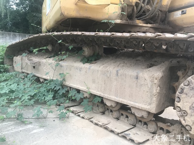 小松 PC200LC-8(600mm履带板) 挖掘机