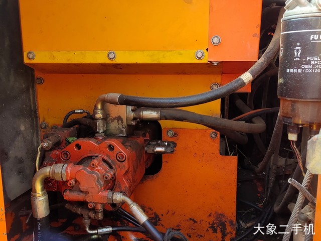 斗山 DX120-9C 挖掘机