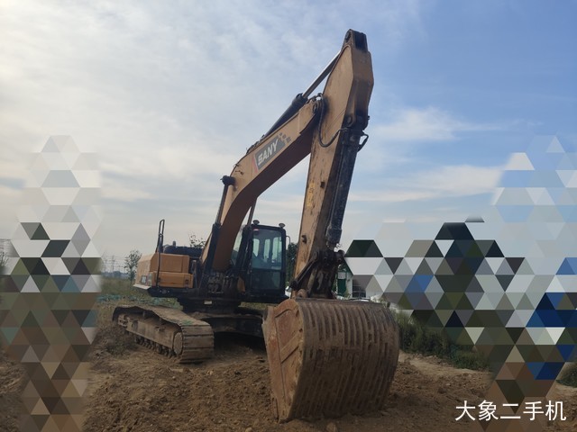 三一重工 SY265C-10 挖掘机