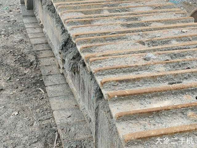 小松 PC200-8 挖掘机