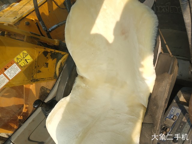 龙工 LG6215 挖掘机