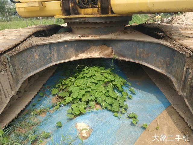 小松 PC240LC-8 挖掘机