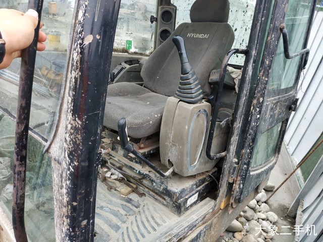 现代 R55-7 挖掘机