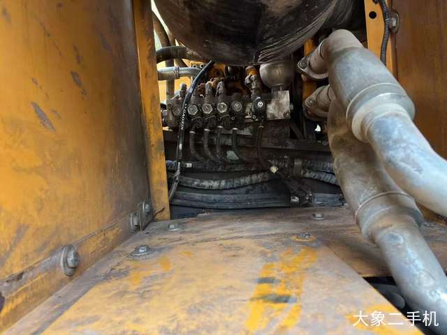 三一重工 SY215C-9 挖掘机