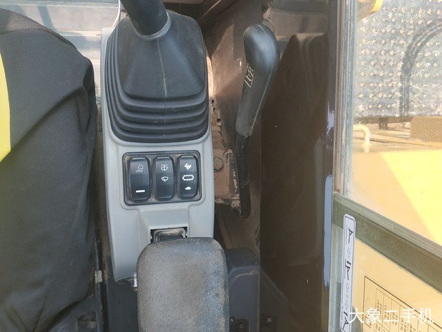 卡特彼勒 306E2 挖掘机