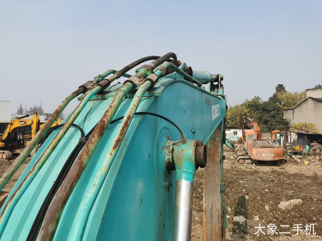 神钢 SK260LC-8 挖掘机