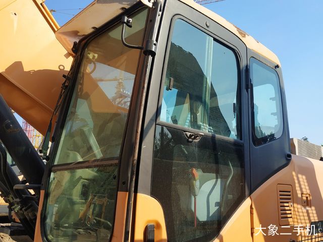 三一重工 SY285C 挖掘机