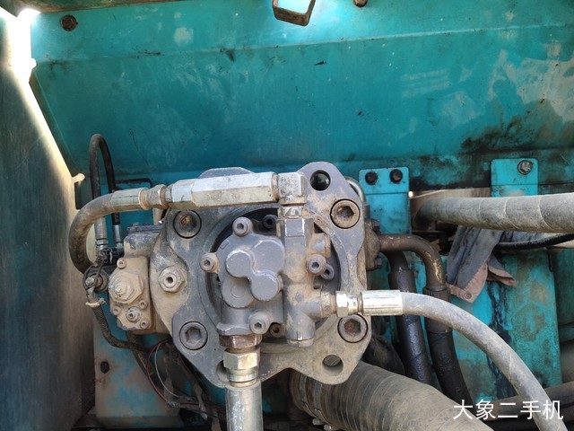 神钢 SK260LC-8 挖掘机