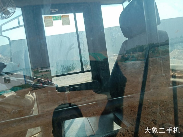 山东临工 L955F 装载机