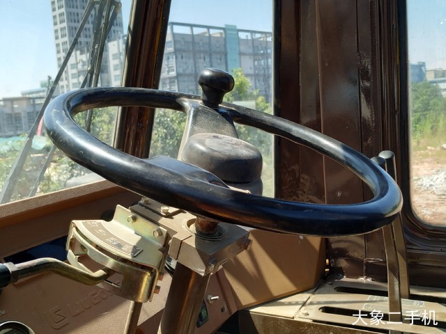 柳工 ZL30E 装载机