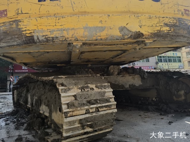 小松 PC210-8 挖掘机