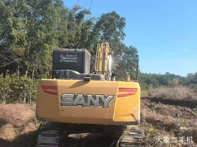 三一重工 SY135C 挖掘机