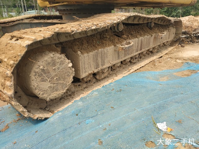 小松 PC240LC-8 挖掘机