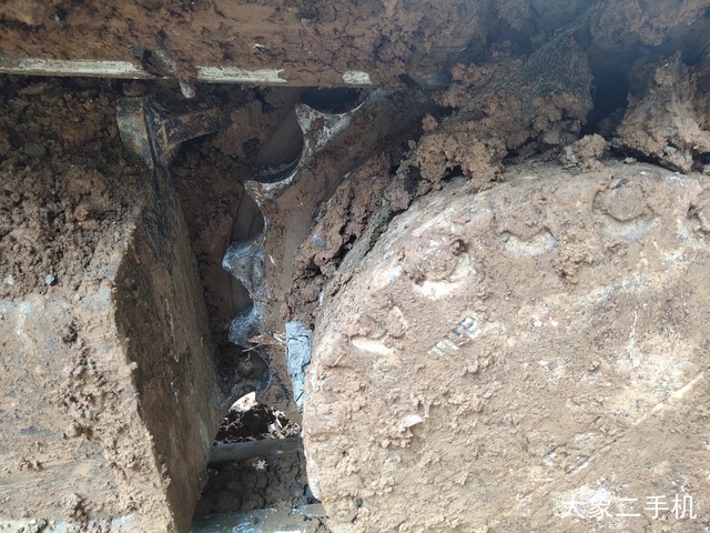 小松 PC220-8M0 挖掘机