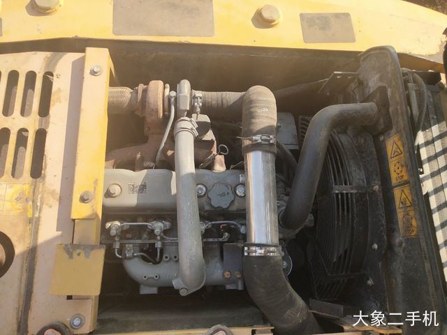 徐工 XE135B 挖掘机