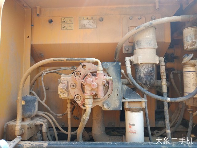 现代 R275LVS 挖掘机