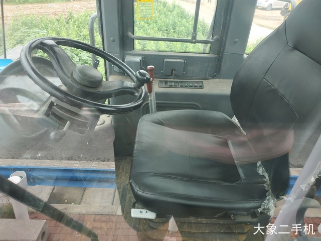 山东临工 LG953 装载机