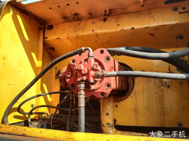 现代 R335LC-7 挖掘机