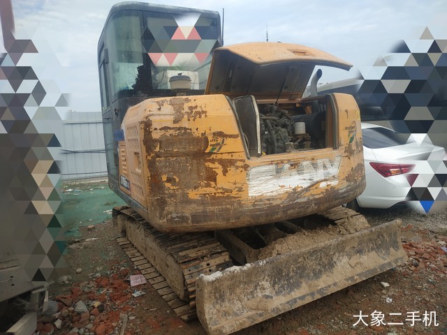 三一重工 SY65C 挖掘机