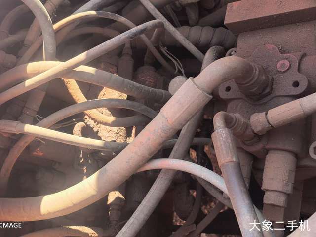 斗山 DH220-5 挖掘机