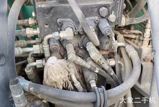 神钢 SK140LC-8 挖掘机