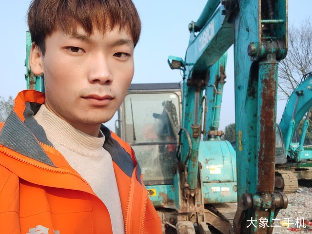 神钢 SK60-8 挖掘机