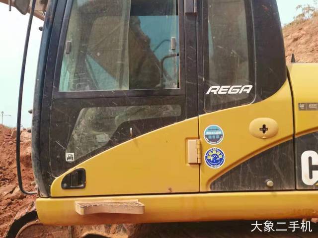 卡特彼勒 323DL 挖掘机