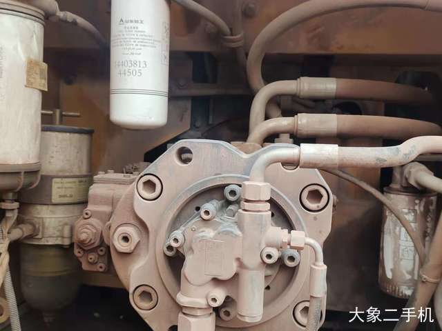 山东临工 E6300F 挖掘机