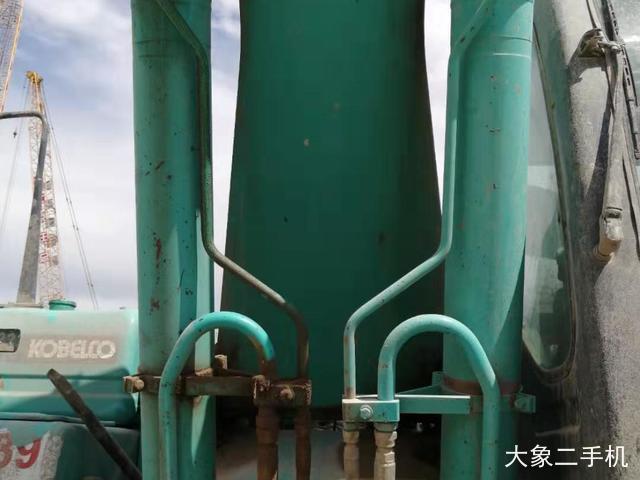 神钢 SK260 挖掘机